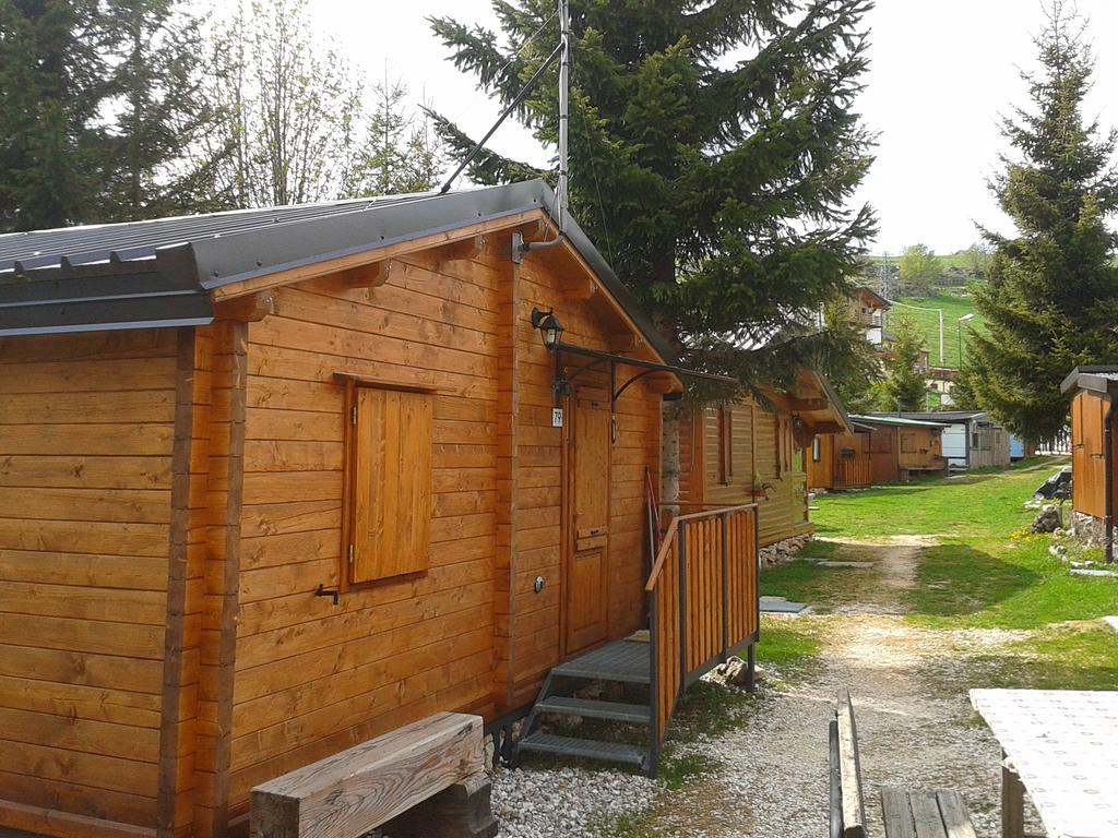 Готель Campeggio Branchetto Боско-К'єзануова Екстер'єр фото
